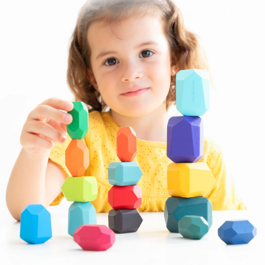 Brinquedo Pedras de Madeira Empilháveis (16 peças)