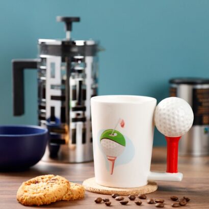 Caneca com Asa em Formato Bola de Golfe e Tee – 12×13 cm, Feita de Cerâmica de Dolomite, Ideal para Amantes de Golfe, Perfeita para Café e Chá, Design Criativo e Divertido, Ótima Prenda para Amigos e Familiares